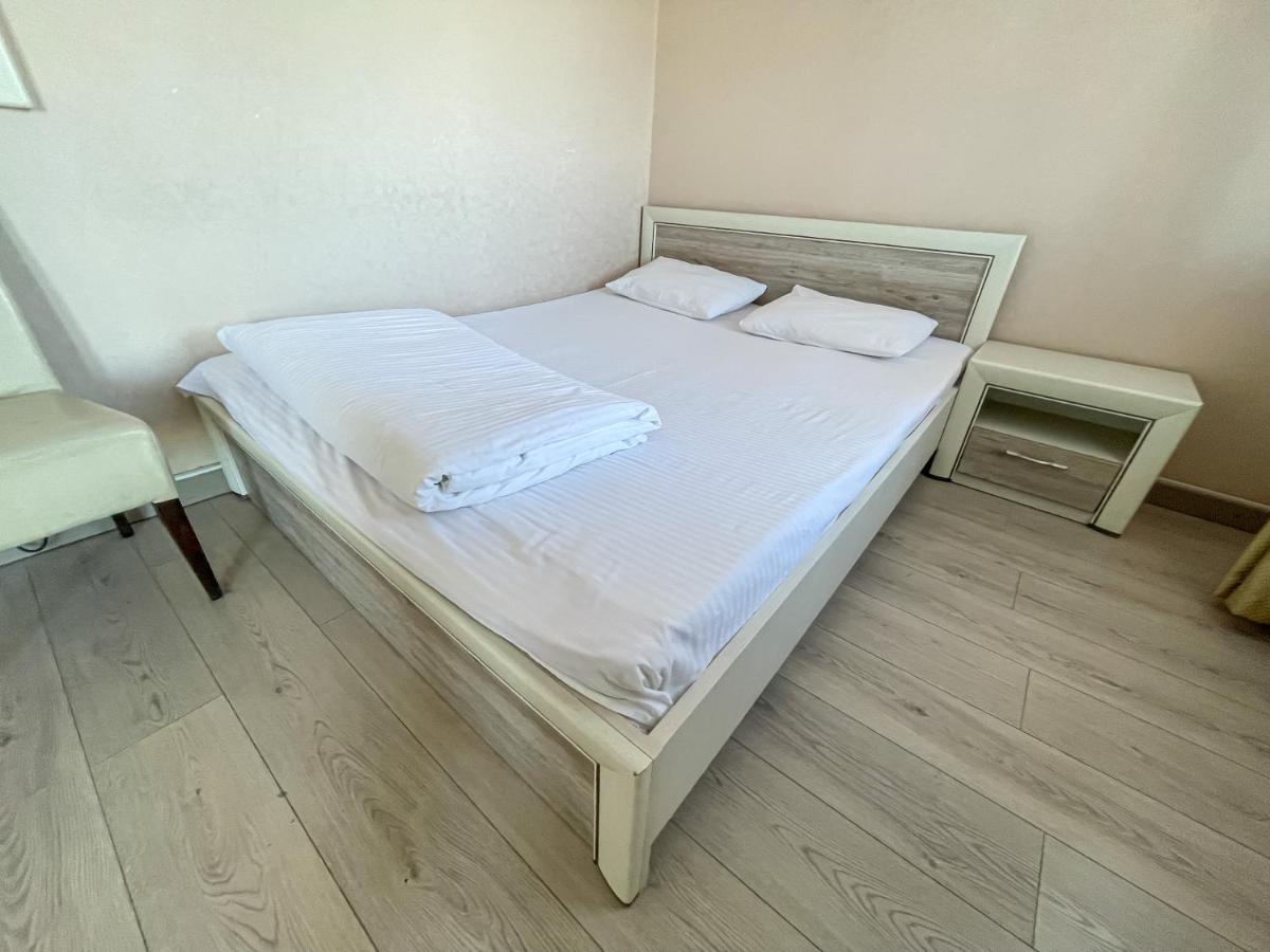 Resident Hotel Kaskelen Eksteriør bilde
